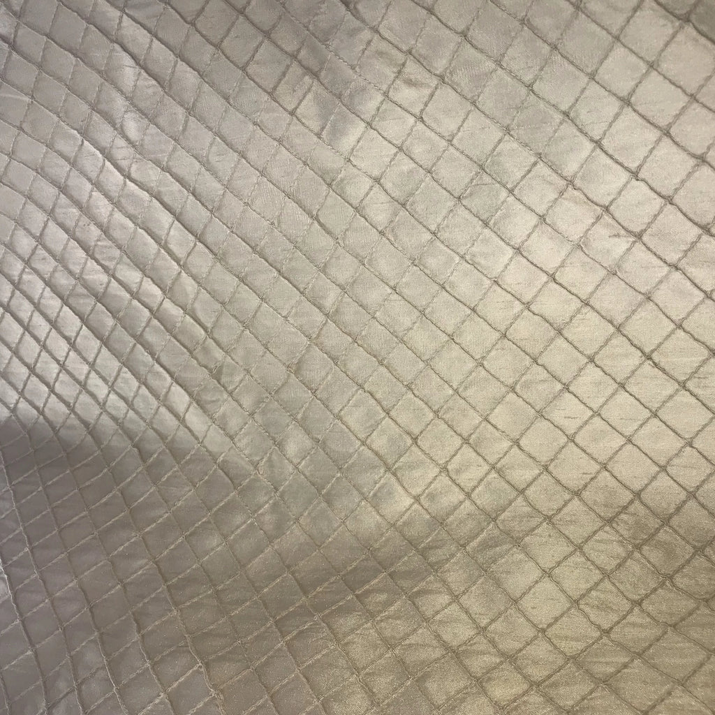 Quarter-Inch Quilted Pattern Silk Shantung Embroidery